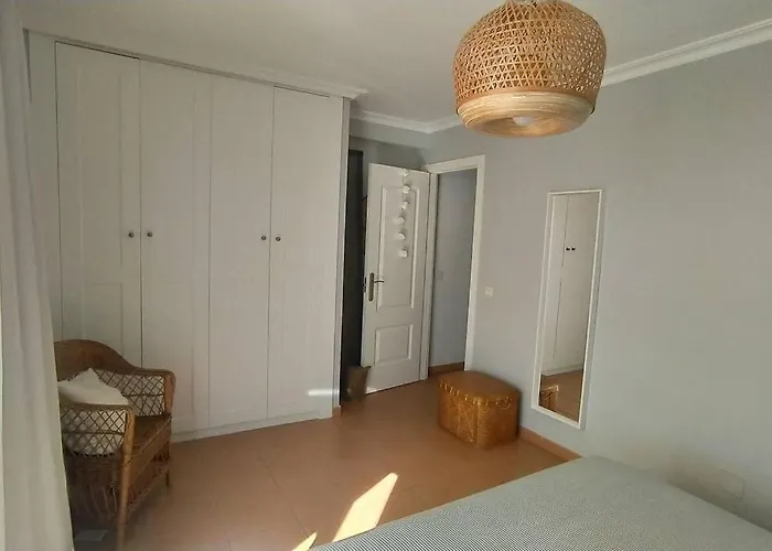 El Faro, Sotavento, Playa La Tejita